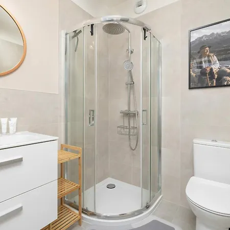 Apartman Comfortable With Balcony & Zone By Renters Zakopane