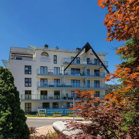 Comfortable With Balcony & Zone By Renters Apartman *